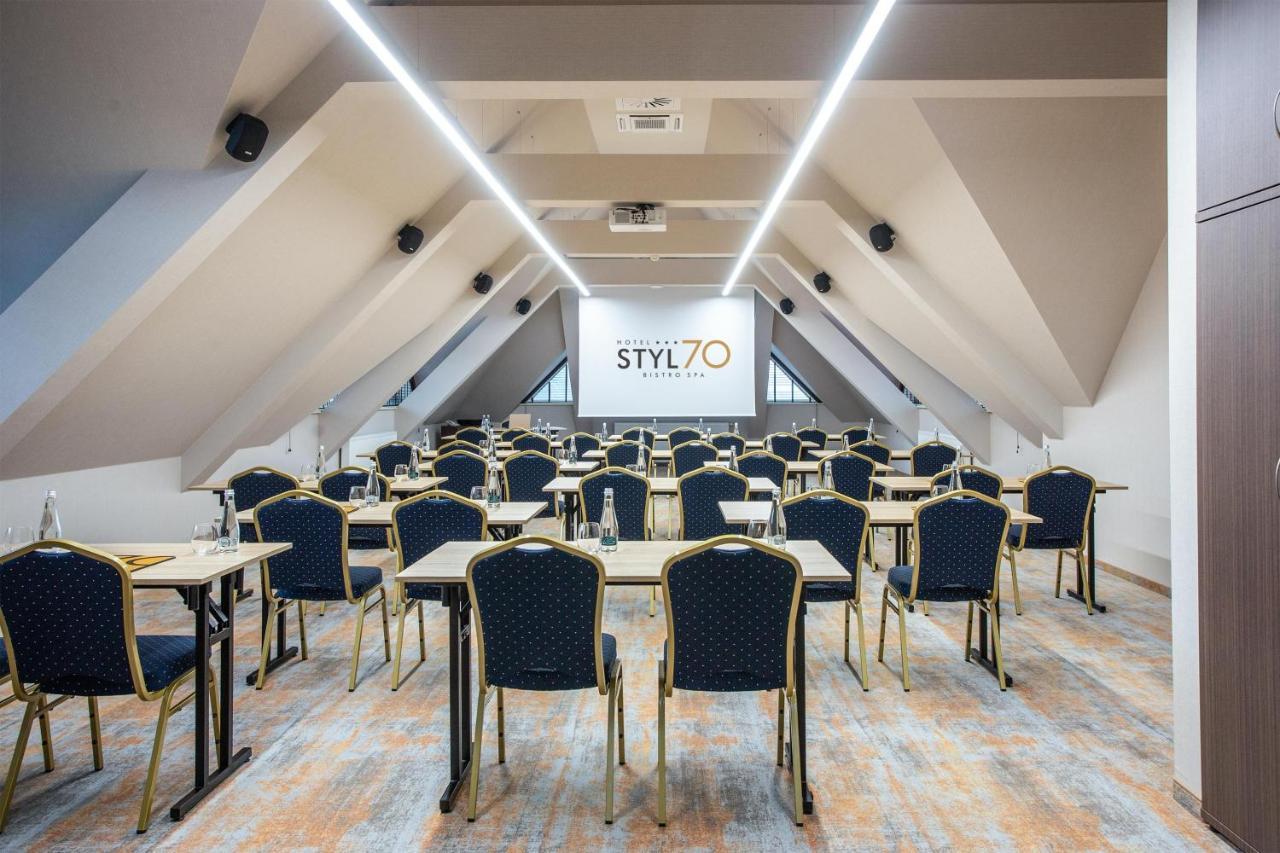 Hotel Styl 70 プシュチナ エクステリア 写真